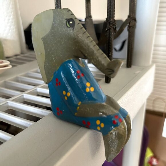 Hand Carved & Painted Wooden Shelf Sitter Elephant Figurine Signed By Artist 5.5 - Picture 12 of 12